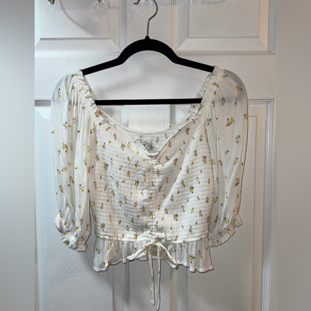 Hollister cropped long sleeve top